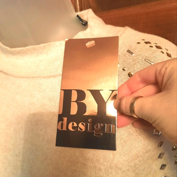 Soft Cream Long Sleeve Top - Picture 7 of 8